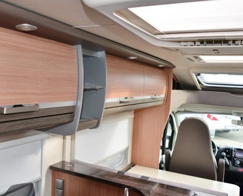 Knaus Sky Ti 700 MEG Knaus Sky Ti 700 MEG