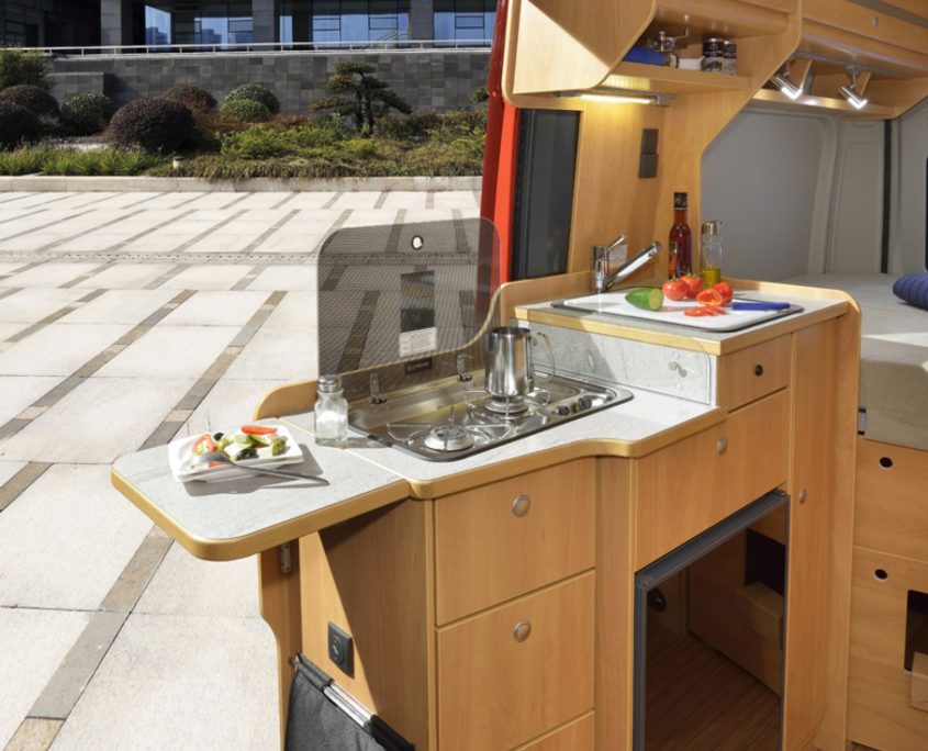 Poessl_Roadcamp_Kueche_15260