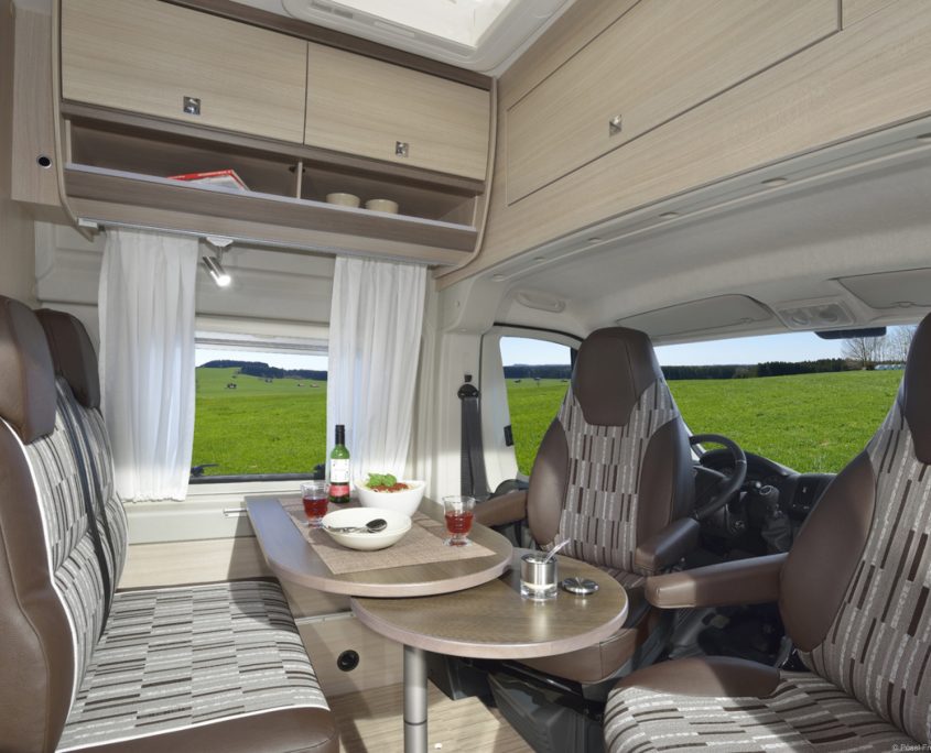 Poessl_Roadcruiser_Revolution_Sitzgruppe_16515