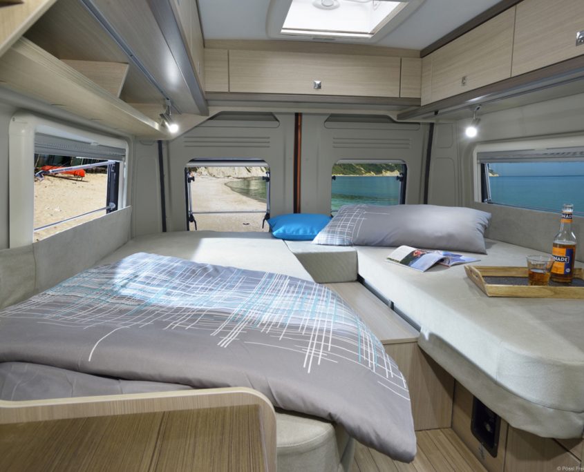 Poessl_Roadstar_600_L_Bett_15789